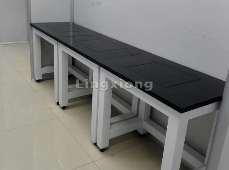 Anti-Vibration Table